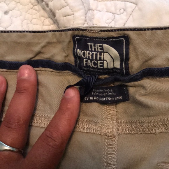 North face hiking shorts - Picture 3 of 3